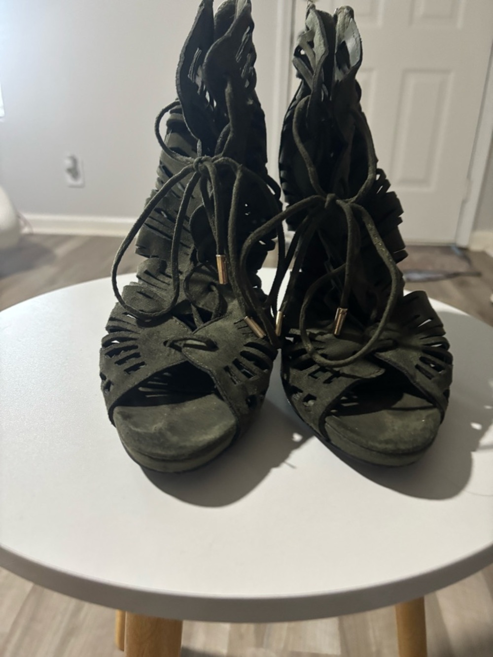 Women's Olive Green Lace-Up Cutout Heels